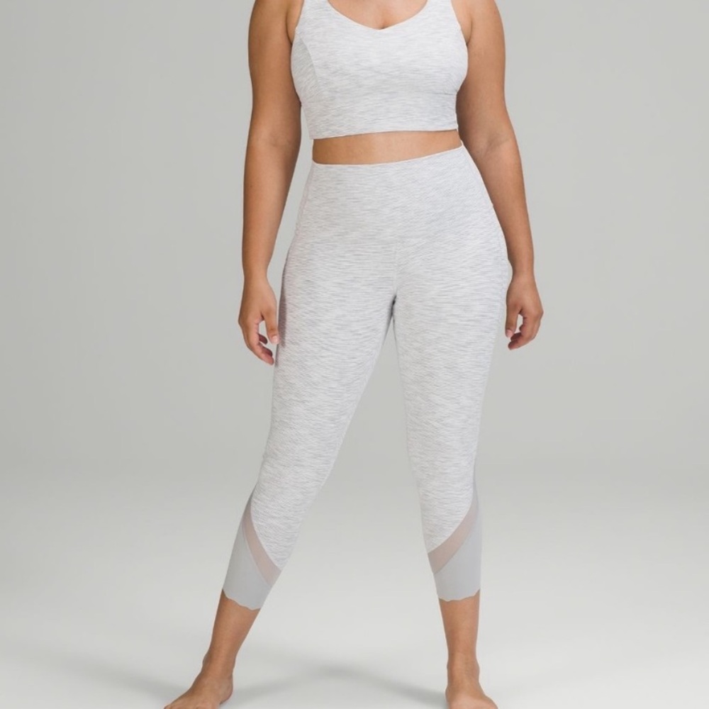 Lululemon Wunder Under high rise crop scallop hem